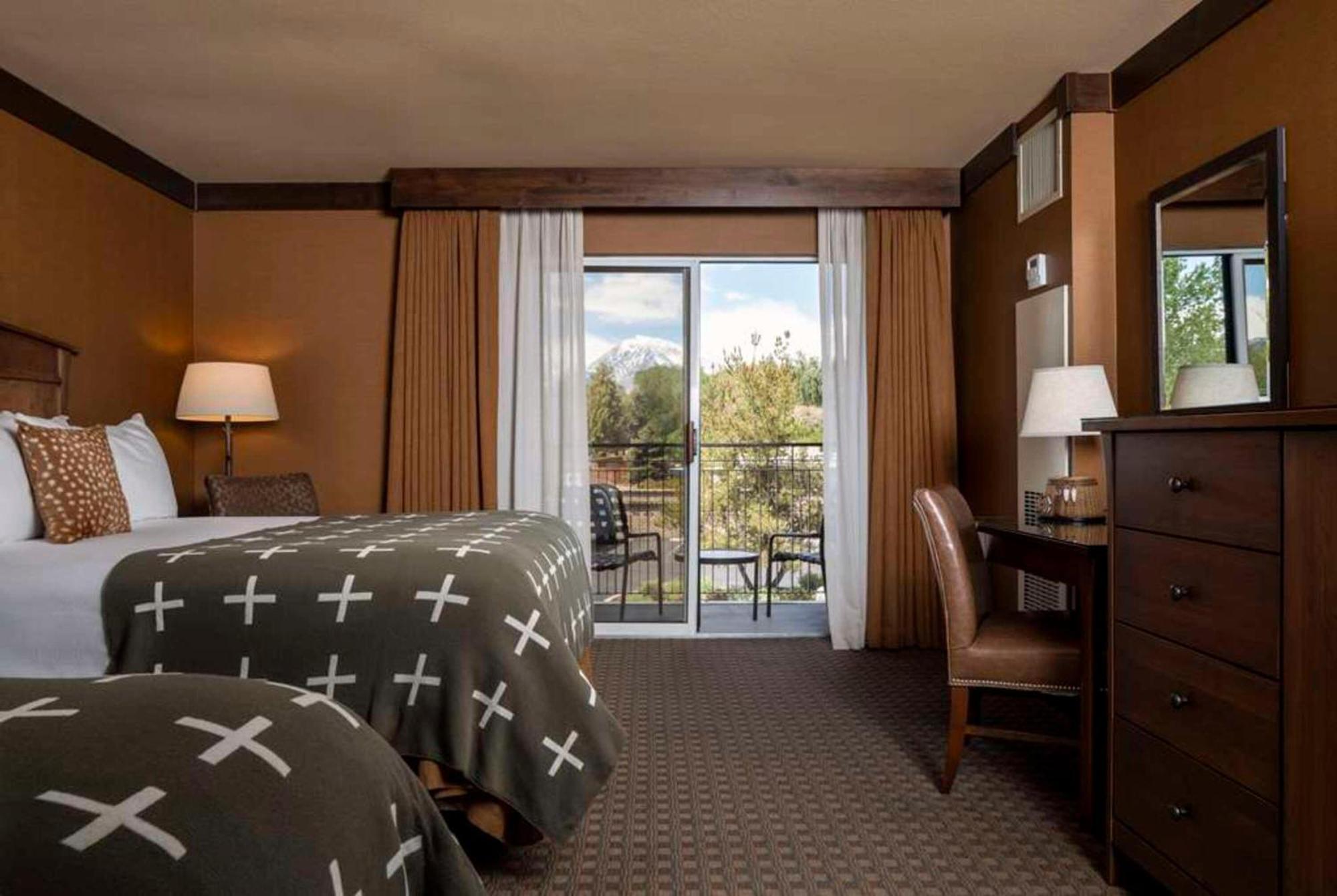 Hotel Wayfinder Bishop Esterno foto
